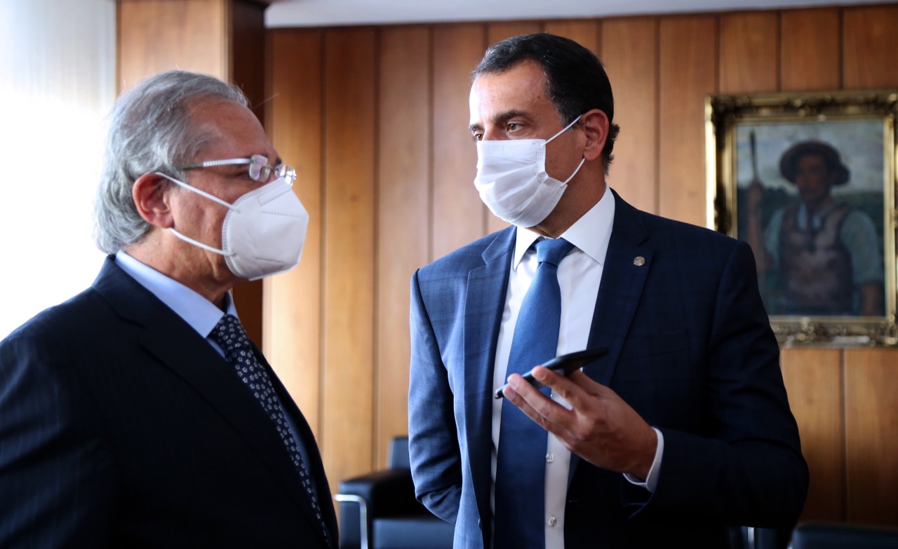 Bertaiolli se reúne com o ministro Paulo Guedes e apresenta relatório da MP1040/2021